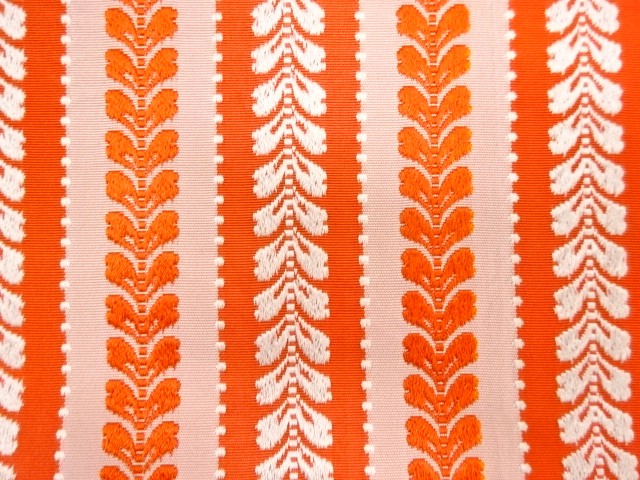 アンティーク着物 ] - その他 アンティーク 縞に独鈷藤模様織り出し 八